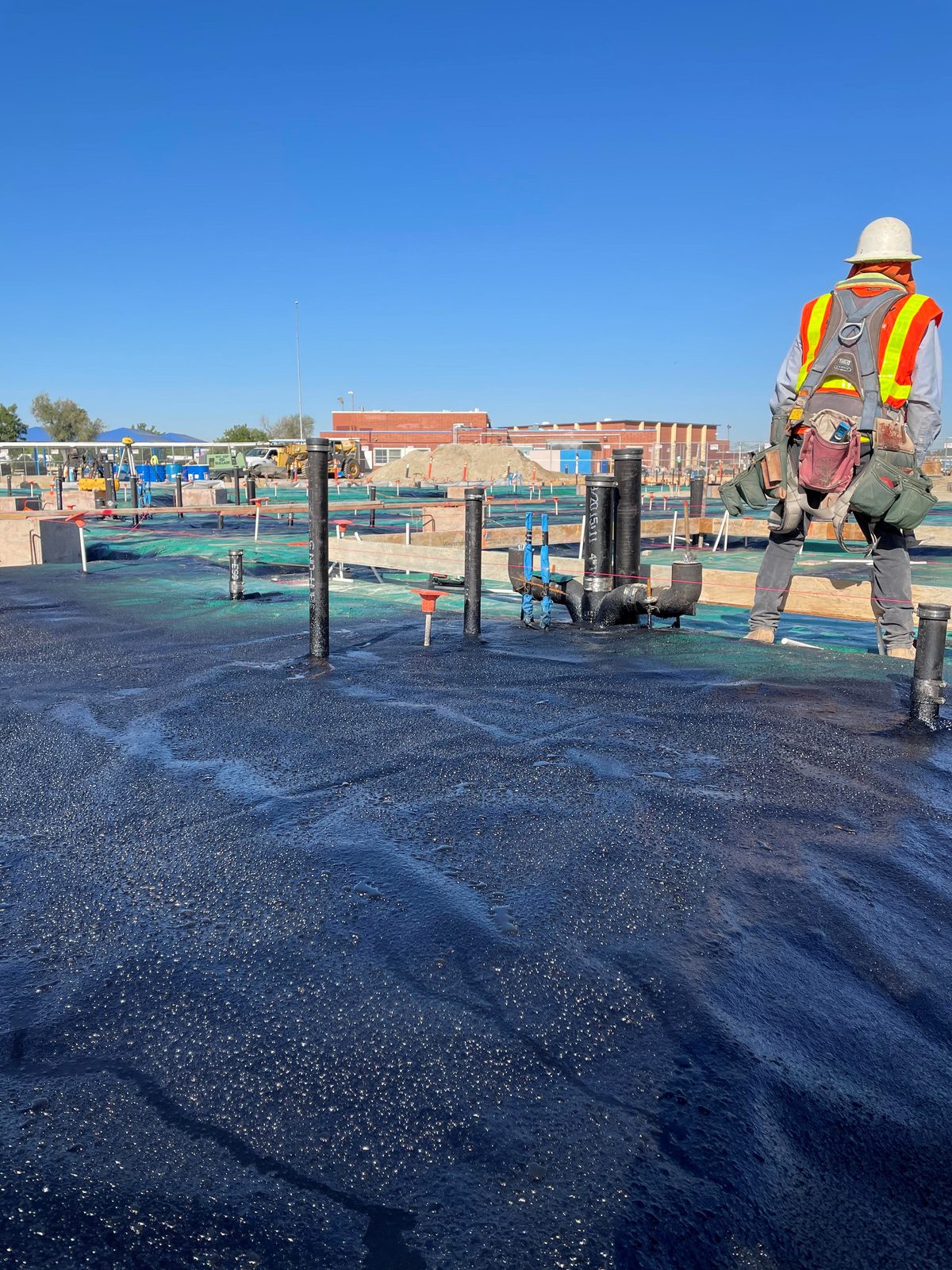 Methane Testing, Mitigation Design & Construction in Los Angeles 1 Methane testing in Los Angeles - spray-applied vapor barrier with sub-slab methane vent risers on a commercial slab